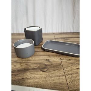 Full Circle Dark Gray Bathroom Set